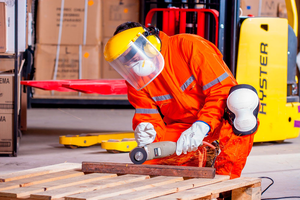 worker Landing Intral